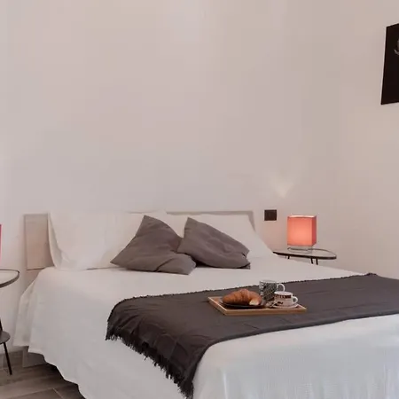 Apartment NEW LUXURY APPARTAMENTO 50 mt DAL MARE *